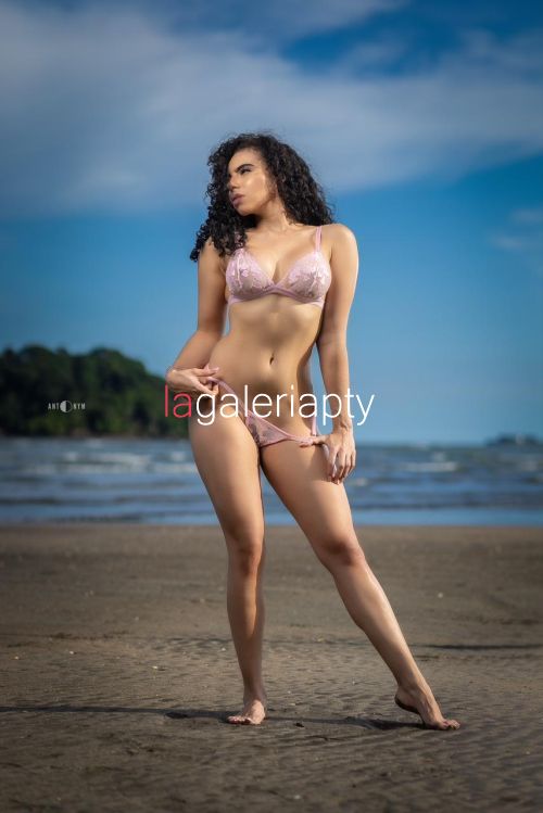 Fotografías de Alis 63651398, Escort en Panamá - 19922