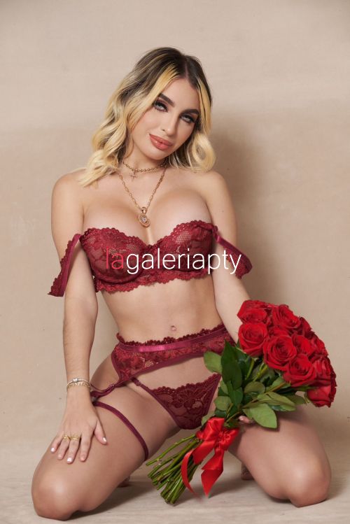 Fotografías de Samanta 63981435, Escort en Panamá - 9754