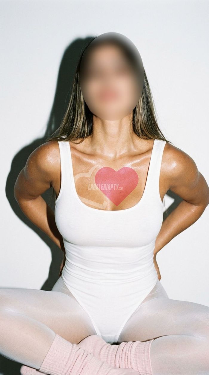 Fotografías de Mia 64758501, Escort en Panamá - 41896