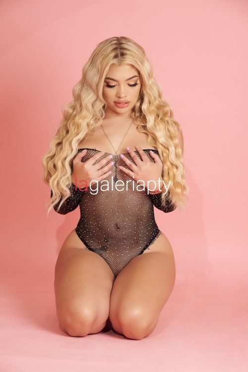 Fotografías de Salome 64656372, Escort en Panamá - 7693
